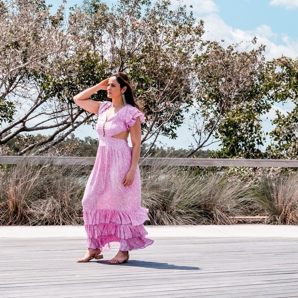 Maxi Dress 💕 - Picture 11 of 11